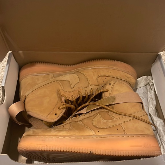 Nike mid top Air Force 1 tan leather. 7Y - Picture 1 of 3